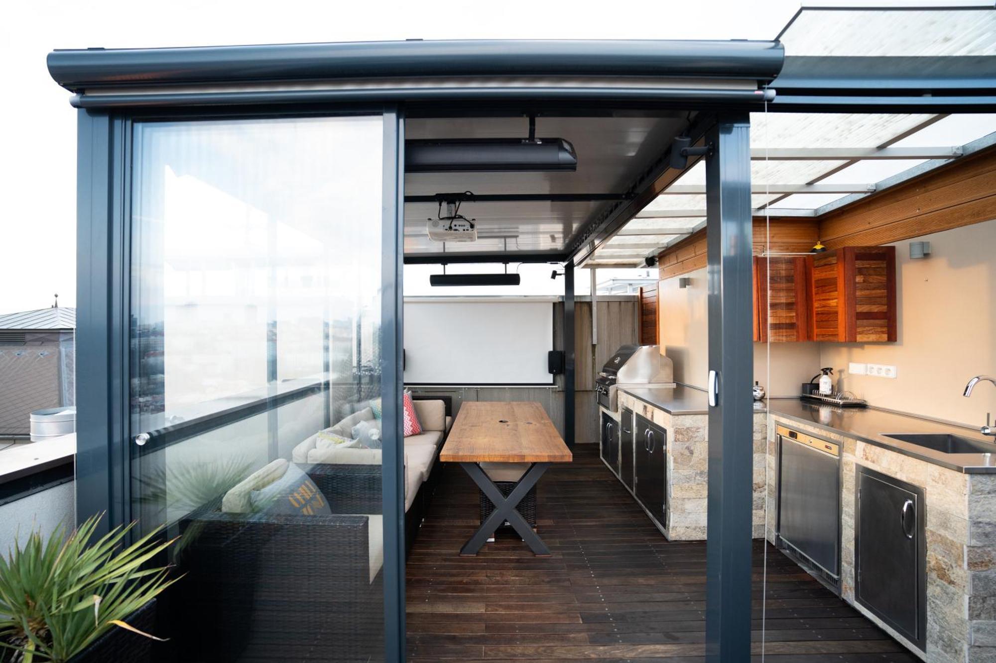 Luxury Rooftop Appartment With Fantastic Views Prag Exteriör bild